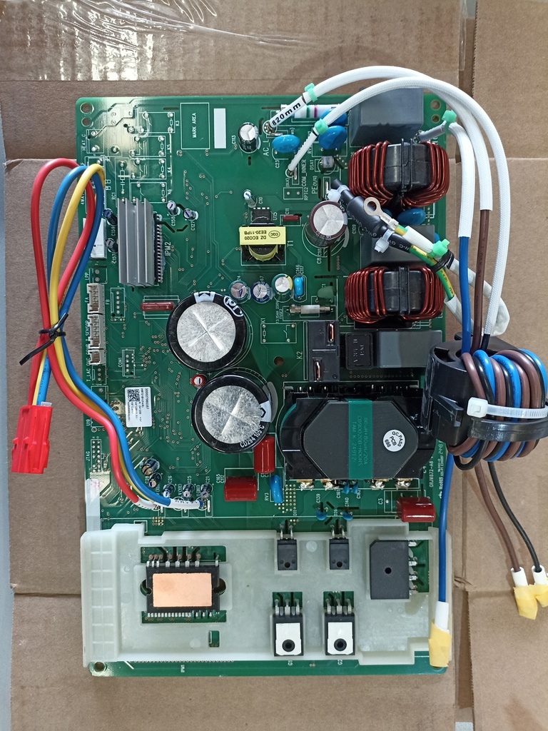 TARJETA CONDENSADOR LI024CI180P432 18 SEER 300027000302 300027060357