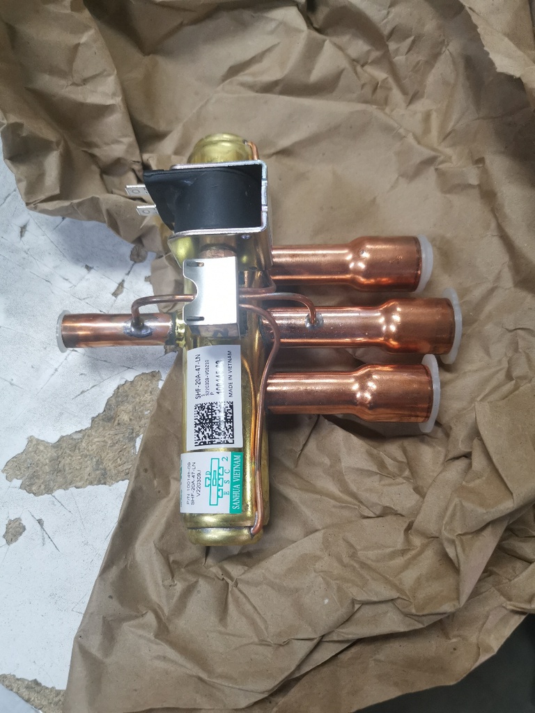 VALVULA REVERSIBLE 5 TON PARA EQUIPO TPA060 INCLUYE BOBINA